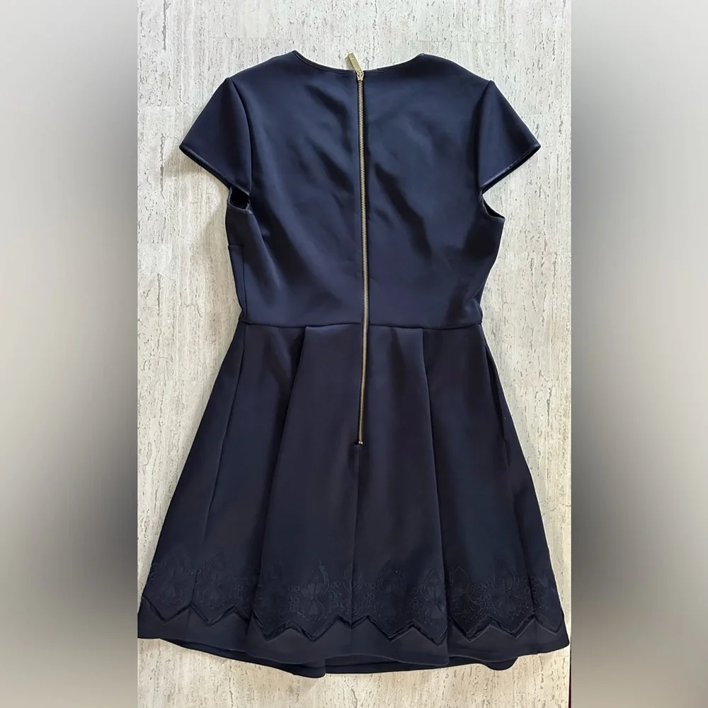 Ted Baker London Navy Cheskka Lace & Mesh Skater Dress | Ted Size 4 / US 10 - Picture 8 of 16